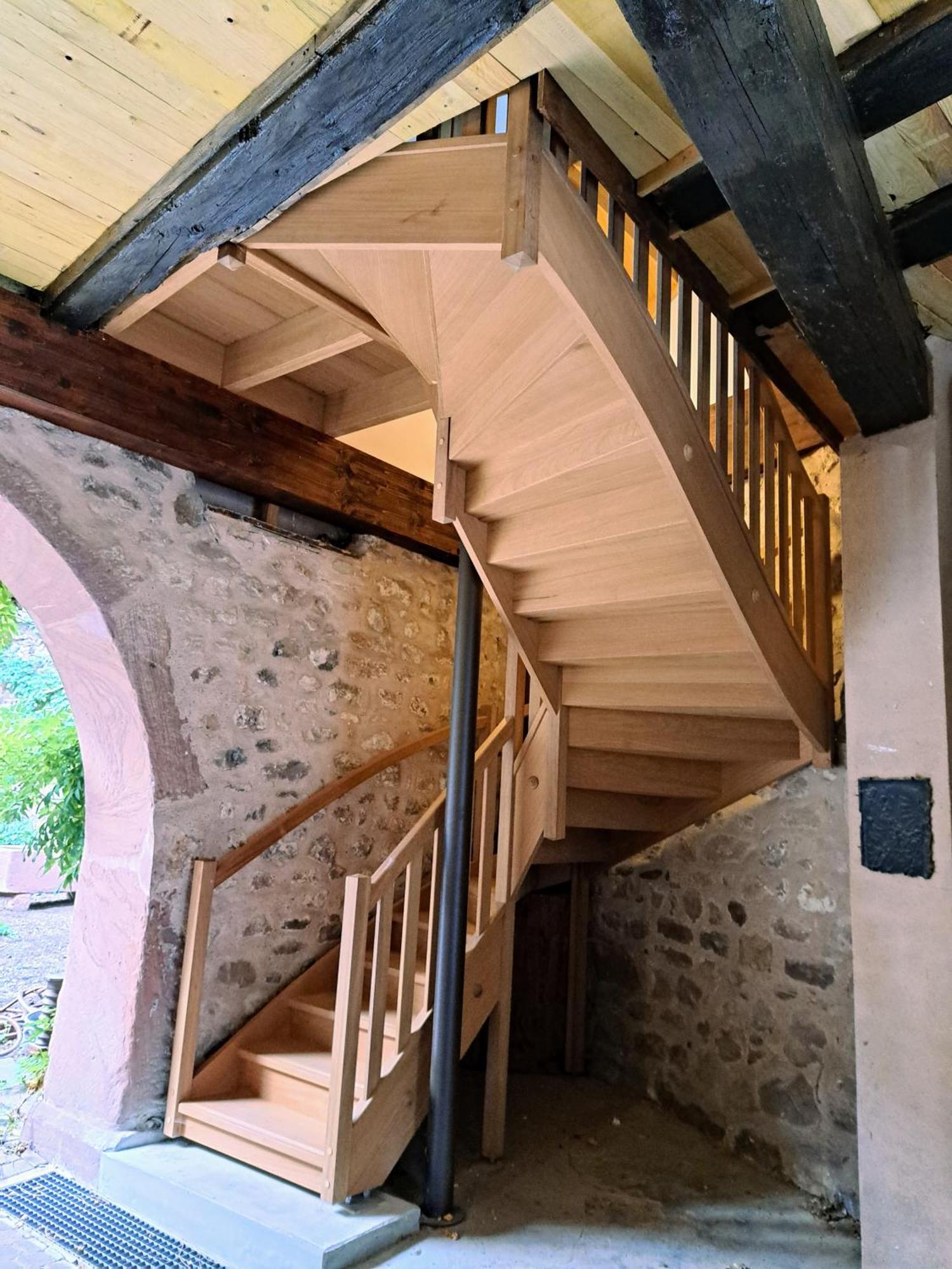 Grand Gite Dans Maison Alsacienne Historique Gueberschwihr Exterior foto